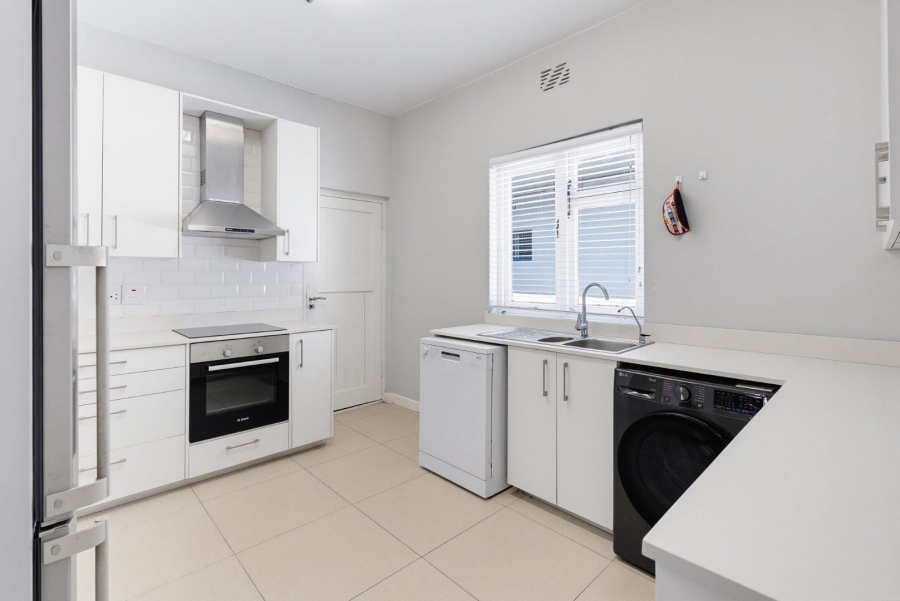 2 Bedroom Property for Sale in Gardens Western Cape